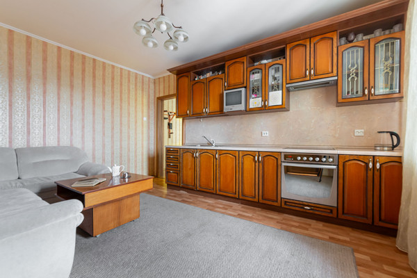 Фото квартиры по адресу Санкт-Петербург г, Авиаконструкторов пр-кт, д. 42к3