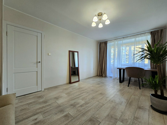 Фото квартиры по адресу Санкт-Петербург, Орджоникидзе ул, 13 