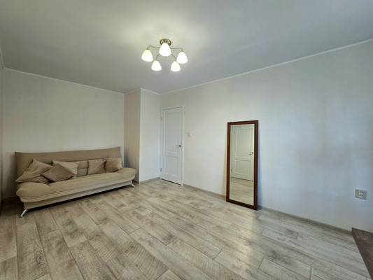 Фото квартиры по адресу Санкт-Петербург, Орджоникидзе ул, 13 