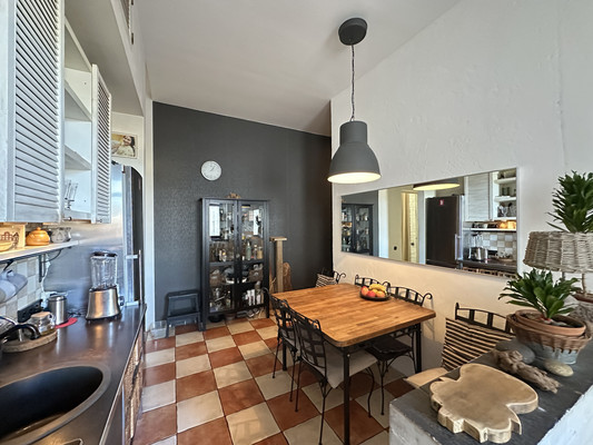 Фото квартиры по адресу Санкт-Петербург, Добролюбова пр-кт, 23 