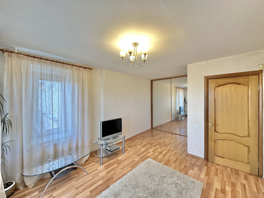 Фото квартиры по адресу Санкт-Петербург, Космонавтов пр-кт, 27к1 