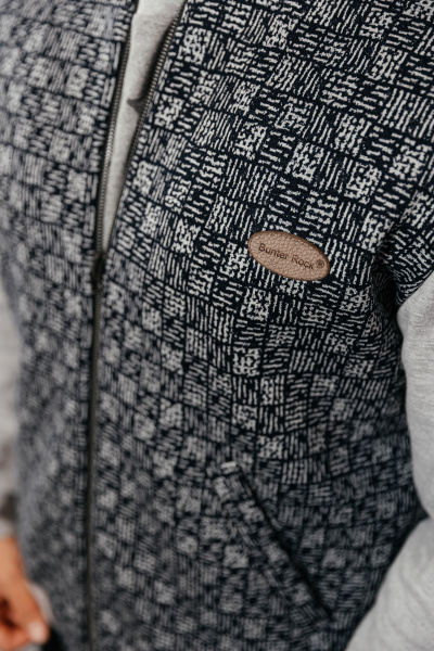 Бомбер серо-синий клетка