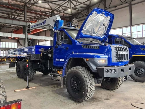 Borus 4221 Автомобиль бортовой с КМУ Галичанин 150 на шасси УРАЛ 4320