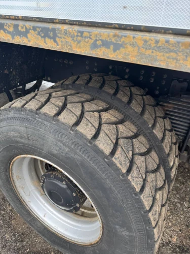 Самосвал SITRAK 8x4 24 диаметр колес