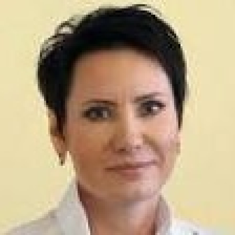 Поликанова Лариса Олеговна