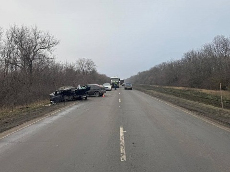 Пожилой водитель устроил ДТП, выехав на встречную полосу