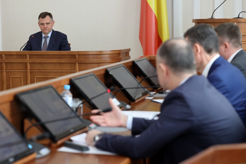 Юрий Слюсарь раскритиковал региональный минздрав за проблемы инсулиновыми иглами для детей-диабетиков