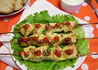 Куриные шашлычки на шпажках в духовке