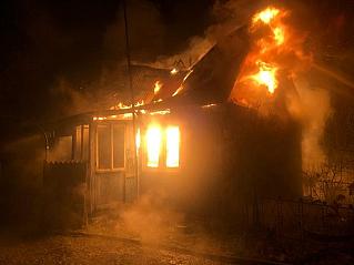 Молодой мужчина погиб в огне
