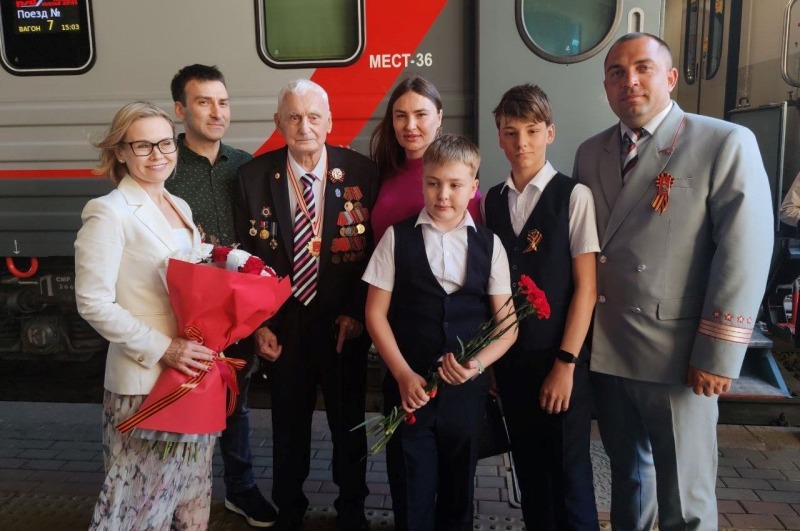 Донские ветераны отправились в Москву на Парад Победы