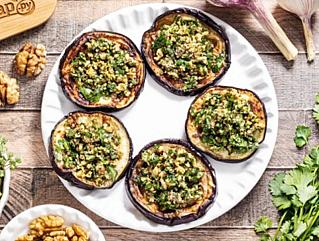Баклажаны с чесноком и орехами