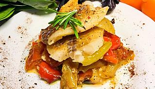 Минтай с овощами