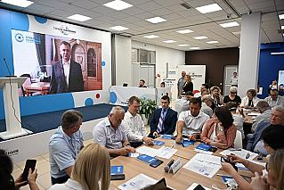 Юрий Слюсарь считает, что в обсуждении стратегии развития Дона должны принять участие жители