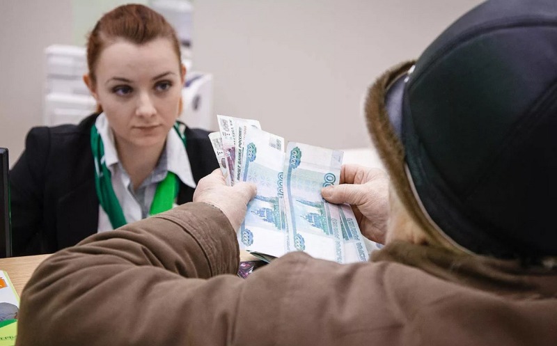 Тех, у кого на вкладе больше 200 000 рублей, предупредили: проценты массово обнулят — начнут с июля