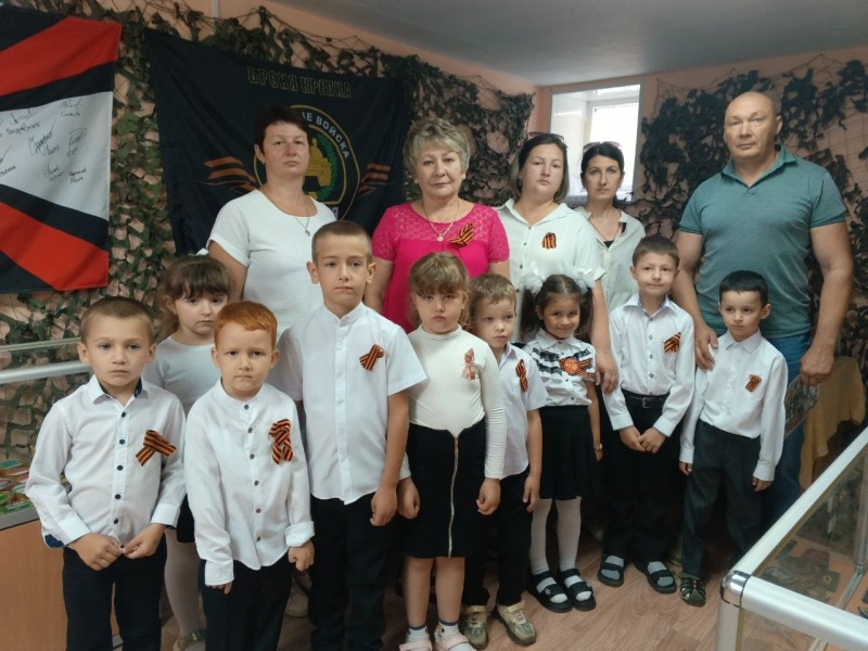 Связь поколений: обливским дошколятам рассказали о защитниках Родины
