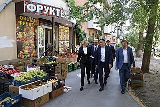 Юрий Слюсарь заявил о необходимости навести порядок в уличной торговле