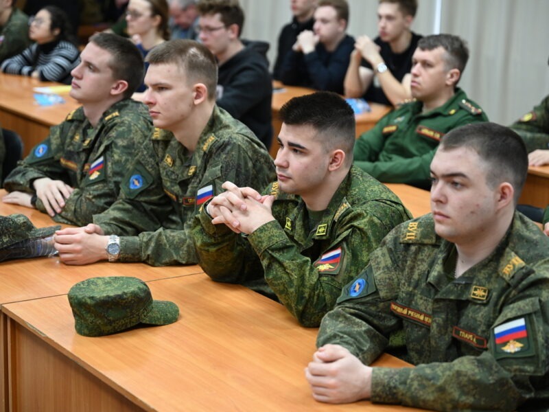Участники СВО смогут бесплатно освоить новую специальность