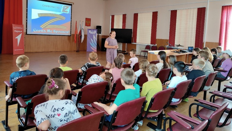 Обливские школьники написали письма поддержки участникам СВО