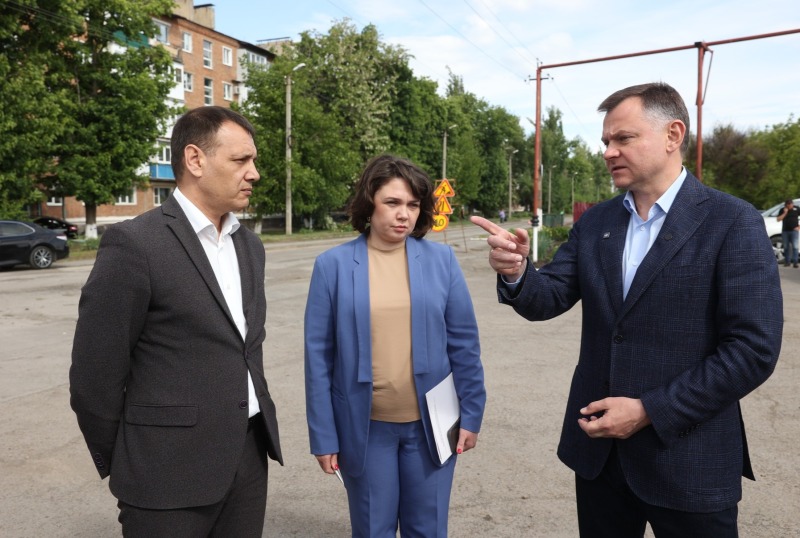 Юрий Слюсарь поручил повысить эффективность расходования средств на ремонт дорог