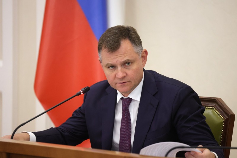 Юрий Слюсарь потребовал ускорить работу по установке контейнеров для ТКО