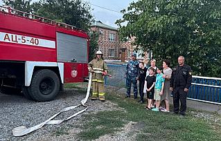 Казачьи пожарные команды провели более 1,5 тысячи профилактических бесед с населением