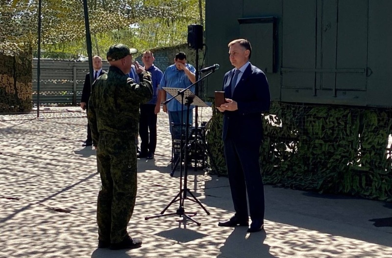 Юрий Слюсарь поздравил военнослужащих с Днем Военно-воздушных сил