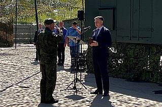 Юрий Слюсарь поздравил военнослужащих с Днем Военно-воздушных сил
