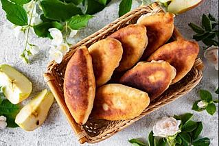 Пирожки с яблоками жареные