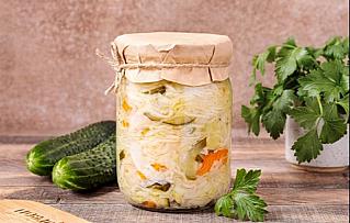 Салат из капусты и огурцов на зиму