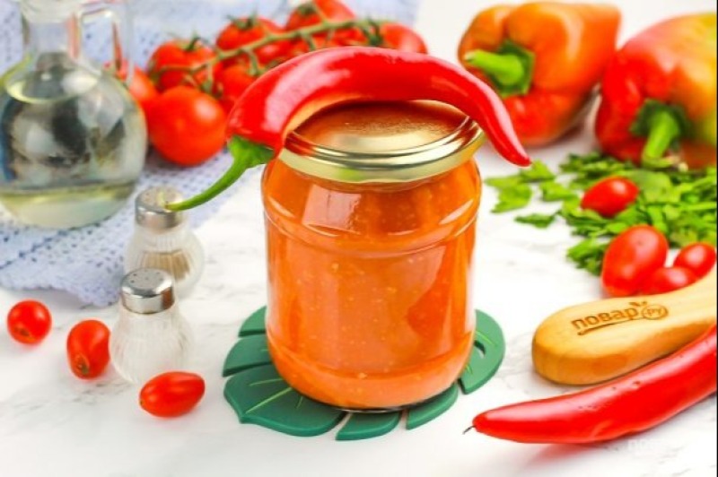 Аджика из помидоров и перца