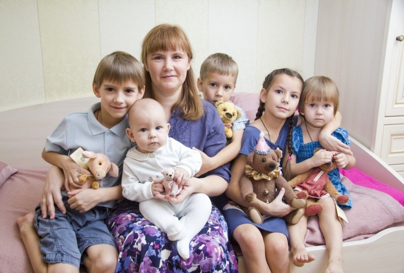 В России вырастут пенсии многодетных мам