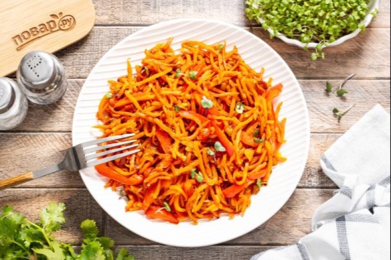 Морковь жареная с луком