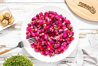 Винегрет с маринованными грибами