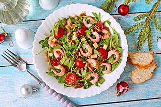 Новогодний салат с креветками