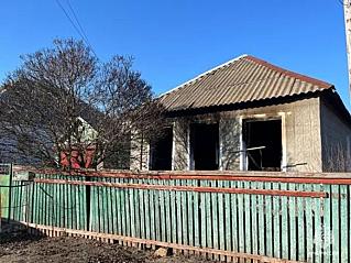 В Ростовской области из-за неисправной электропроводки сгорел жилой дом
