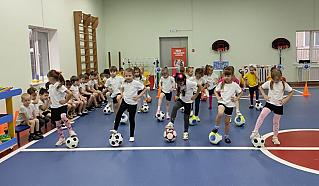 Футбол – не только для мальчишек