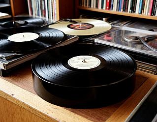 «Мелодия» вновь выпускает виниловые пластинки