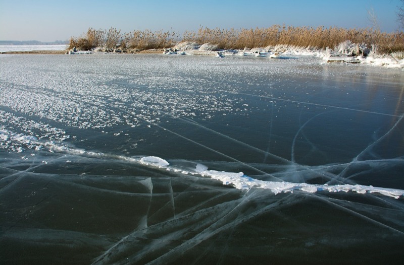 В Ростовской области двое детей провалились под лед