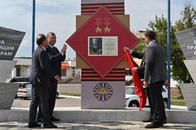 60 памятных знаков в честь героев ВОВ установили на Дону в Год защитника Отечества