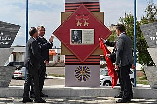 60 памятных знаков в честь героев ВОВ установили на Дону в Год защитника Отечества