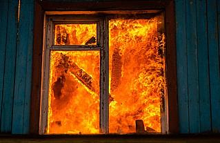 Хозяин дома погиб при пожаре в Ростовской области