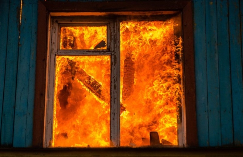 Хозяин дома погиб при пожаре в Ростовской области
