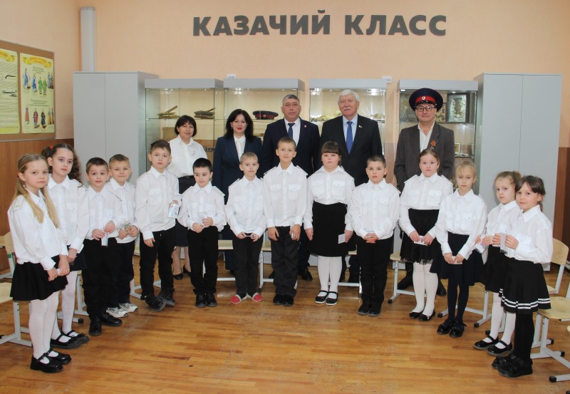 Обливские казачата хранят традиции предков