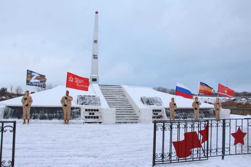Обливчане почтили память освободителей станицы