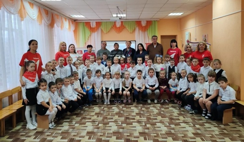 Время выбрало их: в детском саду станицы прошла линейка памяти погибших участников СВО