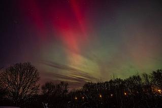 Полярное сияние охватило всю территорию России
