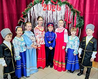 Юные таланты Обливского и Советского районов покорили фестиваль «Рождественская звезда»