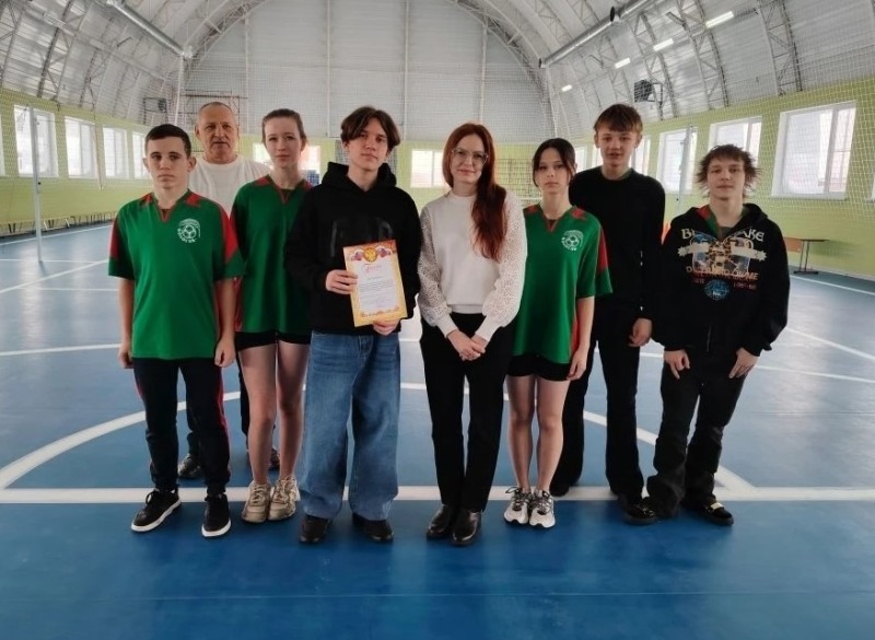 «Во славу Отечества»: в Обливском районе прошли состязания юных партиотов