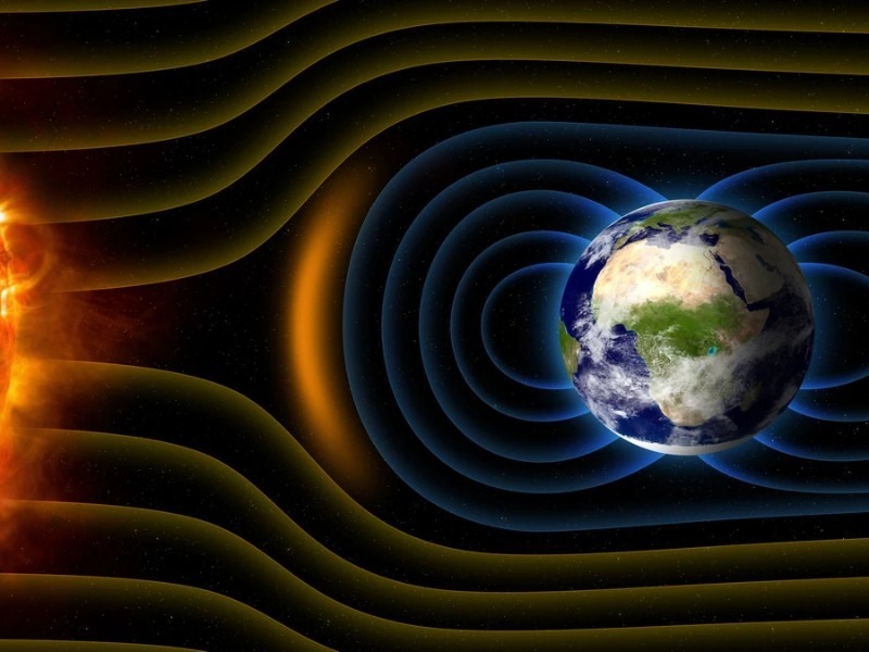 Вспышки на Солнце вызвали магнитную бурю