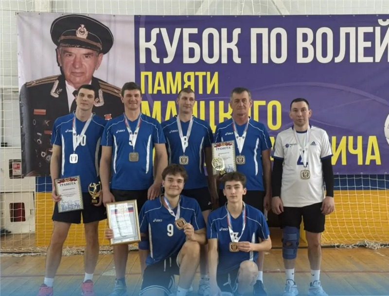 Обливские волейболисты – вторые в межрайонном турнире